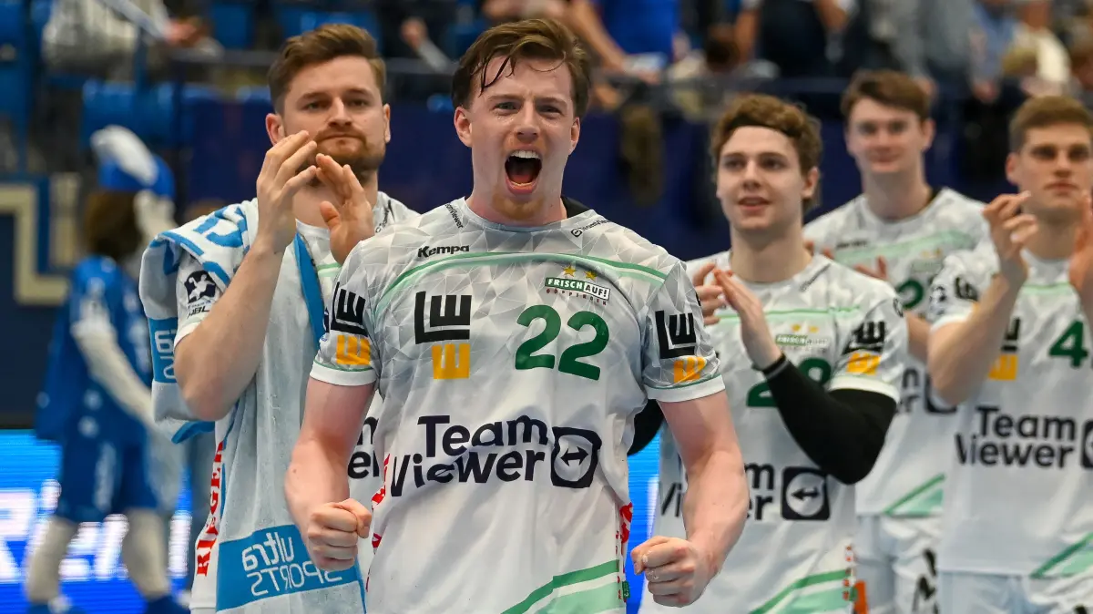 TBV Lemgo Lippe vs. Frisch Auf Goeppingen, Handball, 1. Bundesliga, 25. Spieltag, Saison 2025/2026, 15.03.2026: Erik Persson (Frisch Auf Goeppingen, #22) jubelt
TBV Lemgo Lippe vs. Frisch Auf Goeppingen, Handball, 1. Bundesliga, 25. Spieltag, Saison 2025/2026, 15.03.2026,
Foto: Eibner-Pressefoto/Robert Gertzen