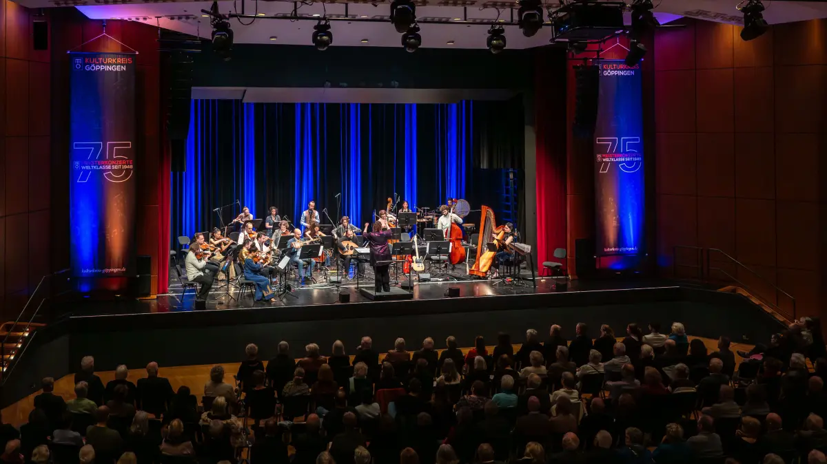Meisterkonzert Bridges Kammerorchester "Von der Seidenstraße über Venedig nach Konstantinopel), Stadthalle Göppingen