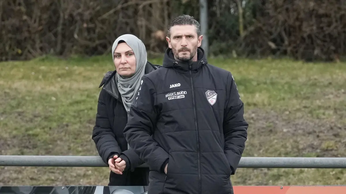 FC Burlafingen gegen Türkgücü Ulm - Fußball - Bezirksliga - Trainer Halil Korkmaz