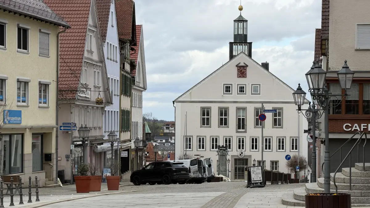 Wie man den Hechinger Marktplatz in den Abendstunden beleben kann, darüber haben sich die Freien Wähler Gedanken gemacht.