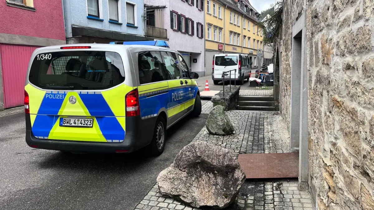 Die Polizei war am Dienstagmorgen in der Horber Neckarstraße im Einsatz.