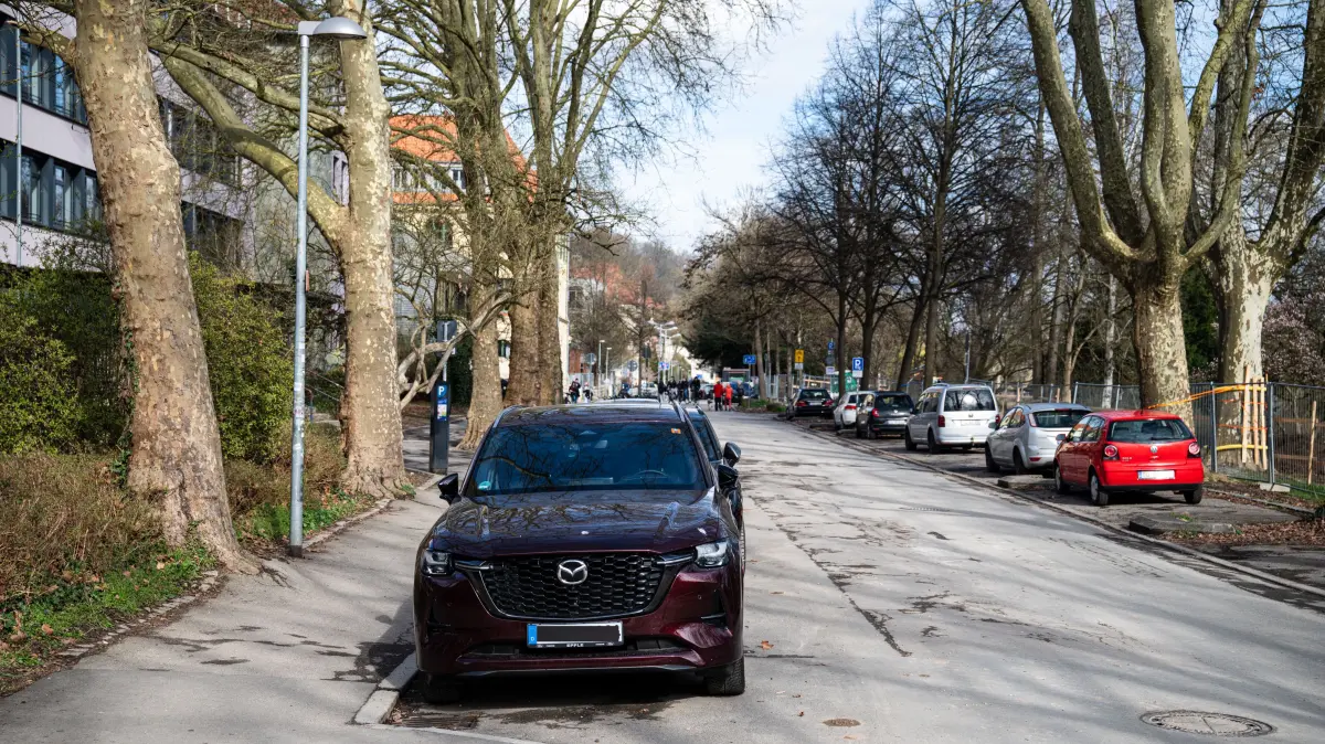 Parkplätze in der Uhlandstraße