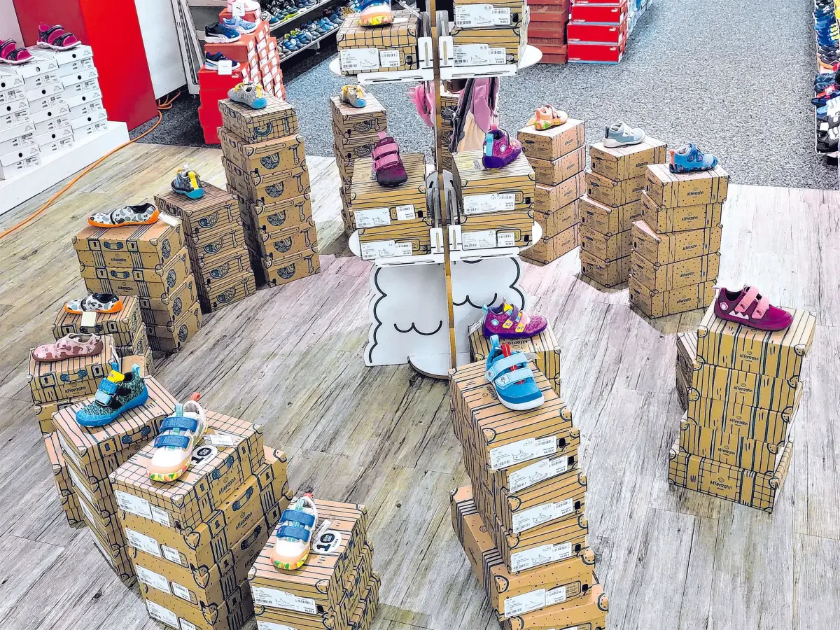 Verkaufsoffener Sonntag Geislingen, H&D shoes. Foto: Dennis Breisinger⇥Dennis Breisinger