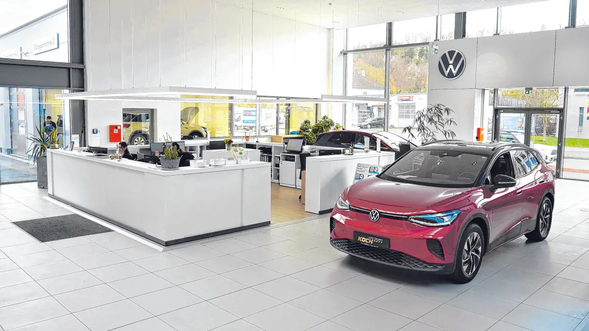 Der Empfangsbereich ist im modernen Stil des VW-Konzerndesigns gehalten.
