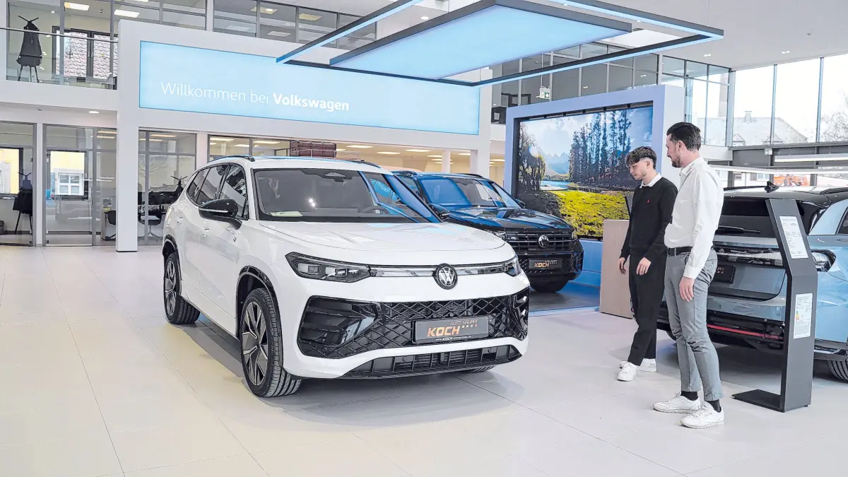Im neuen Showroom präsentiert das Autohaus viele spannende automobile Neuheiten aus Wolfsburg.⇥Fotos: Koch-Gruppe