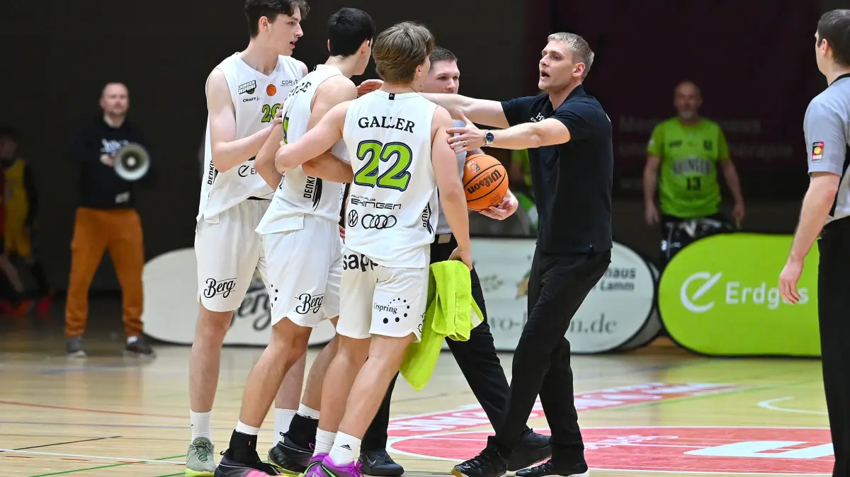 Team Ehingen Urspring - Villingen-Schwenningen Basketball Regionalliga