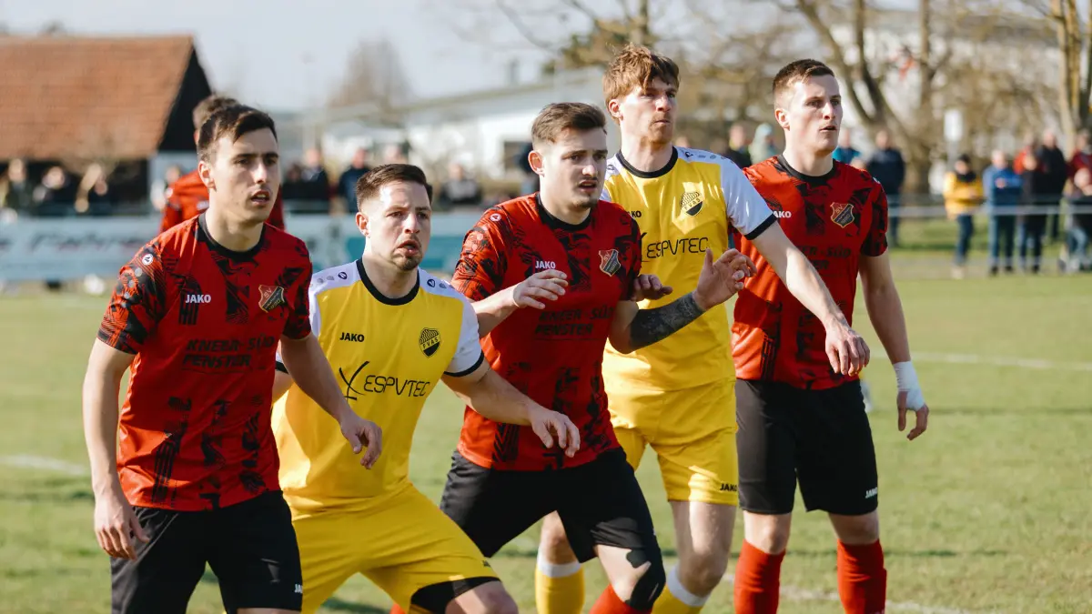 Fußball, Donau/Iller, Bezirksliga, FV Asch-Sonderbuch gegen SV Westerheim