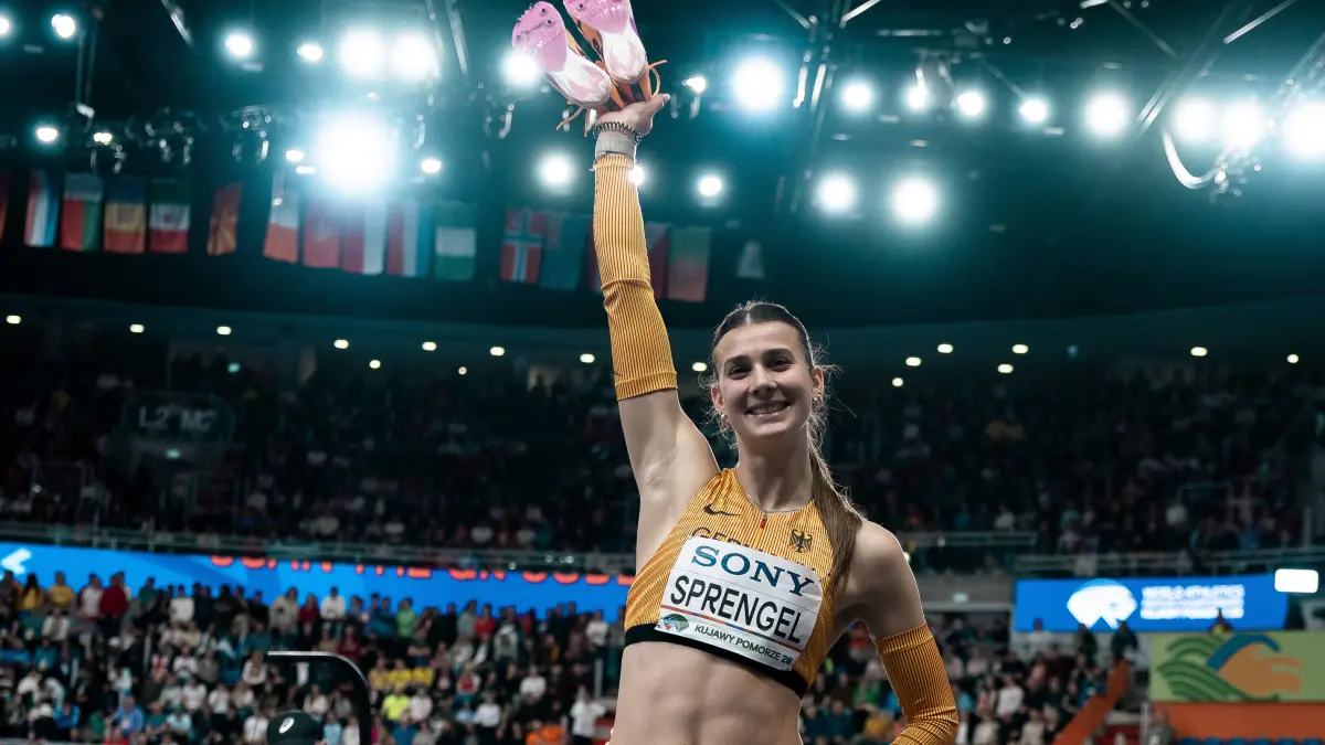 Sandrina Sprengel aus Grosselfingen bei ihrer ersten Hallen-WM in Toruń freut sich über eine persönliche Bestleistung im Fünfkampf.