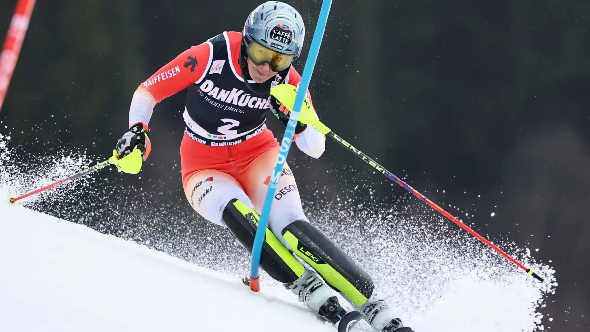 Ski-Weltcup in Hafjell: 24.03.2026, Norwegen, Kvitfjell: Ski alpin: Weltcup, Slalom, Frauen, 1. Durchgang. Die Schweizerin Wendy Holdener in Aktion. Foto: Marco Trovati/AP/dpa +++ dpa-Bildfunk +++