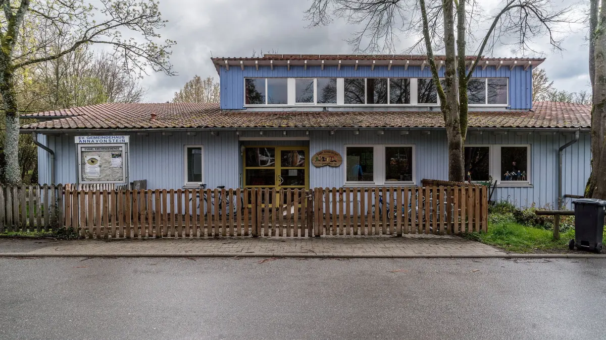 (ohne Überschrift): Vorsicht: Dieses Foto ist möglicherweise nur für den einstigen Verlag Schwäbisches Tagblatt verwendbar. Städtischer Kindergarten Bühl
17.04.23 Bild: Ulrich Metz