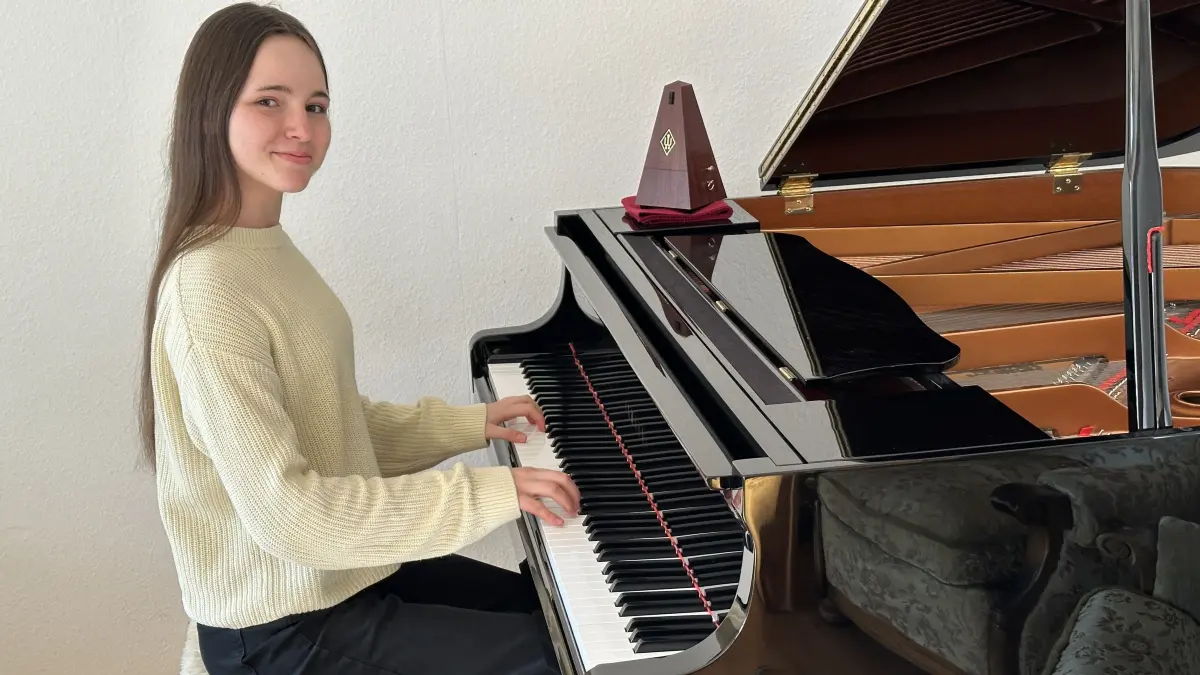 Die 15-jährige Pianistin Emma Bohnet aus Dormettingen.