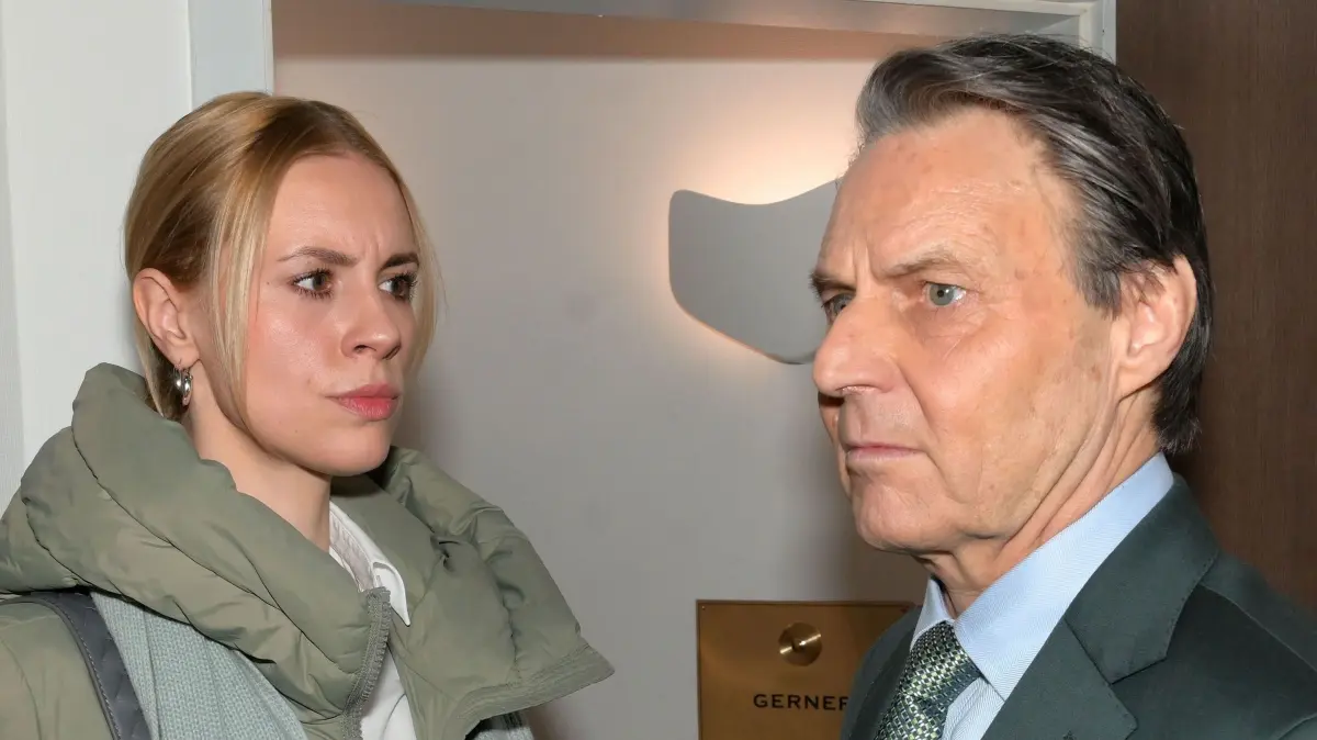 Zoe (Lara Dandelion Seibert) und Jo Gerner (Wolfgang Bahro) sind bei Erzfeinde bei GZSZ.