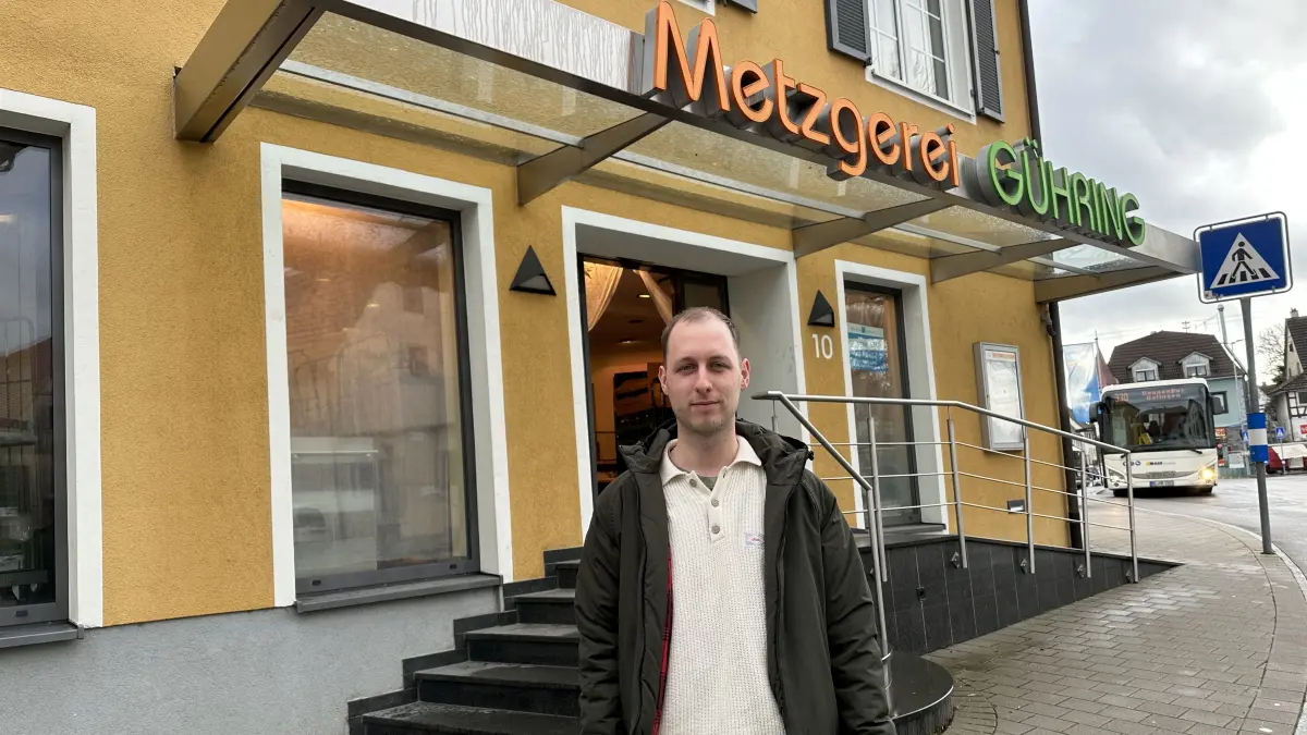 Aktivität bemerkt? In die frühere Metzgerei Gühring ist inzwischen die Genossenschaft "Xäls" eingezogen. Entwicklungskoordinator Kai Bendziula unterstützt das Projekt vor Ort.