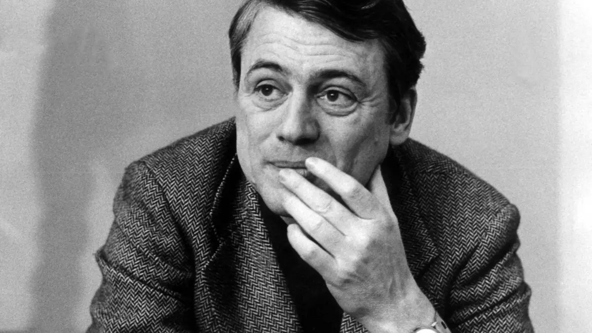 Alexander Kluge: ARCHIV - 21.08.1985, --: Der Schriftsteller und Filmemacher Alexander Kluge am 21. August 1985. Kluge wurde am 14. Februar 1932 in Halberstadt geboren. (zu dpa: «Filmemacher und Autor Alexander Kluge ist tot») Foto: --/dpa +++ dpa-Bildfunk +++