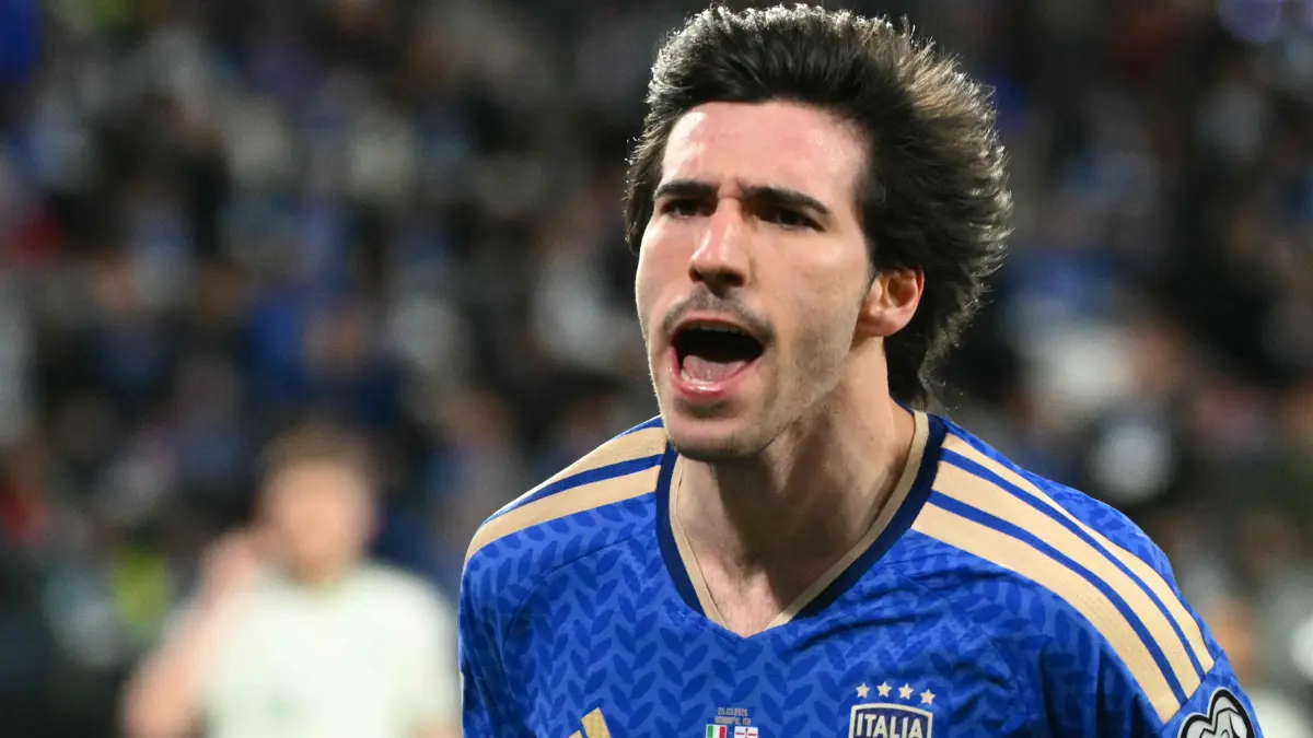 Italy's midfielder #08 Sandro Tonali celebrates scoring his team's first goal during the play-off FIFA World Cup 2026 European qualification semi-final football match between Italy and North Ireland at the Gewiss stadium in Bergamo, on March 26, 2026. (Photo by Alberto PIZZOLI / AFP)