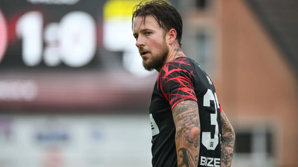 Moritz Kuhn (TSG Balingen, #33),
GER, Bahlinger SC gegen. TSG Balingen Fussball, Regionalliga Suedwest, 18. Spieltag, Spielzeit 2023/2024, 18.11.2023,
Foto: Eibner-Pressefoto/Claus G. Stoll