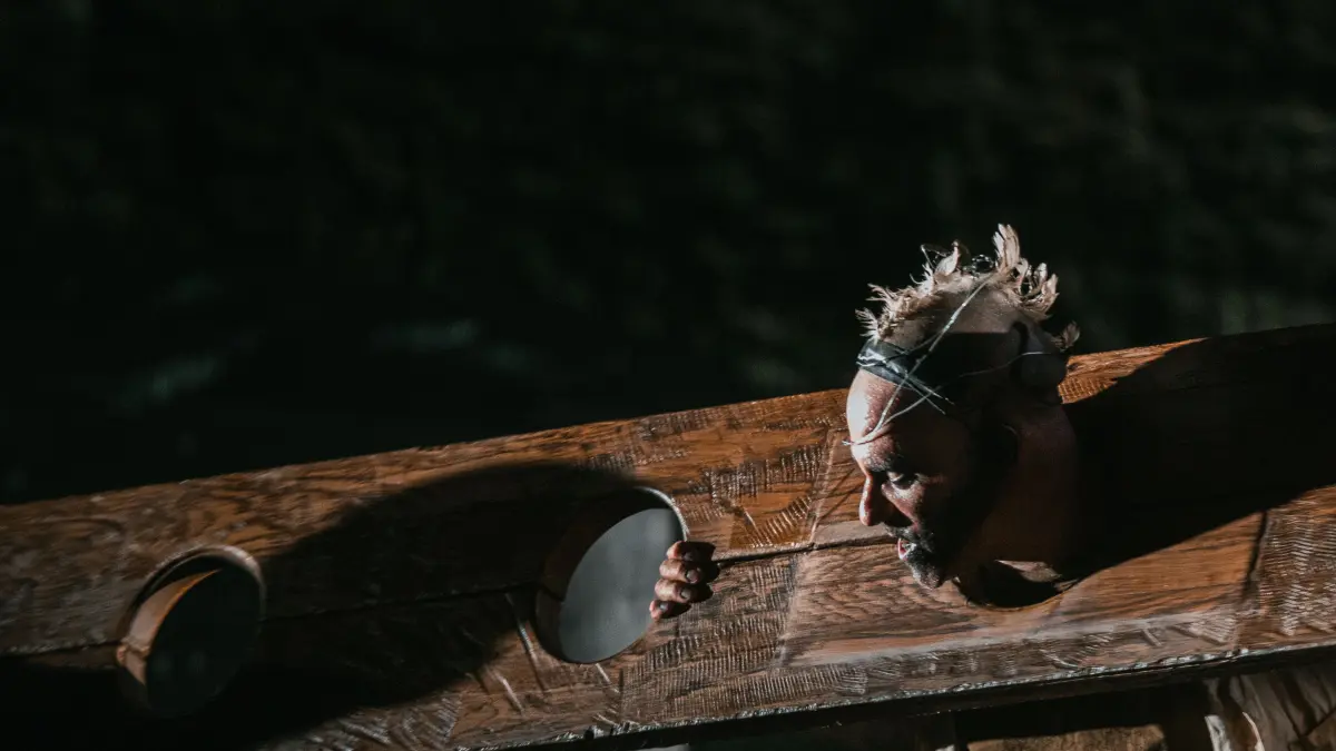 Leigh Melrose (Alberich) in "Rheingold", Osterfestspiele Salzburg