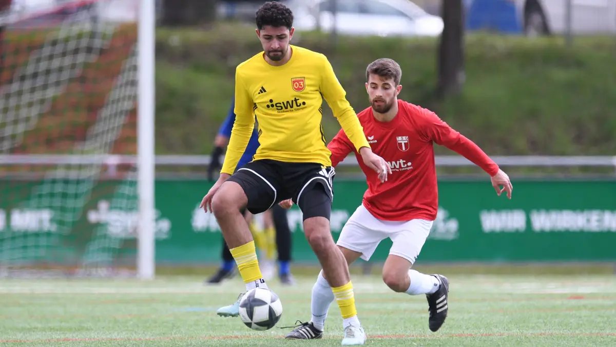 GER, TSG Tuebingen II - SV 03 Tuebingen, Fussball, Bezirksliga Alb, Spielzeit 2025/2026, 29.03.2026: Aris Khan (li, Aris Khan) im Zweikampf mit Timo Derst (re, TSG TŸbingen II)
GER, TSG Tuebingen II - SV 03 Tuebingen, Fussball, Bezirksliga Alb, Spielzeit 2025/2026, 29.03.2026
Foto: Eibner-Pressefoto/Moritz Liss