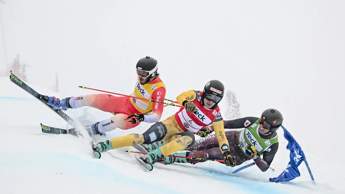 Niklas Jllig (Mitte) hatte in Kanada den Bogen raus, überzeugte beim Weltcup in einem Klassefeld.