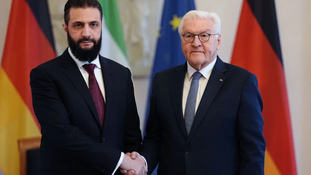 Syriens Übergangspräsident Ahmed al-Scharaa besucht Berlin