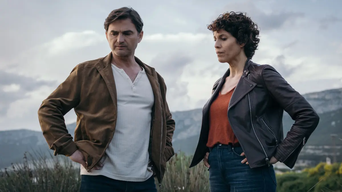 In „Der Kroatien-Krimi – Mord am Jadro“ geht es um Stascha Novaks (Jasmin Gerat) 17. Fall.