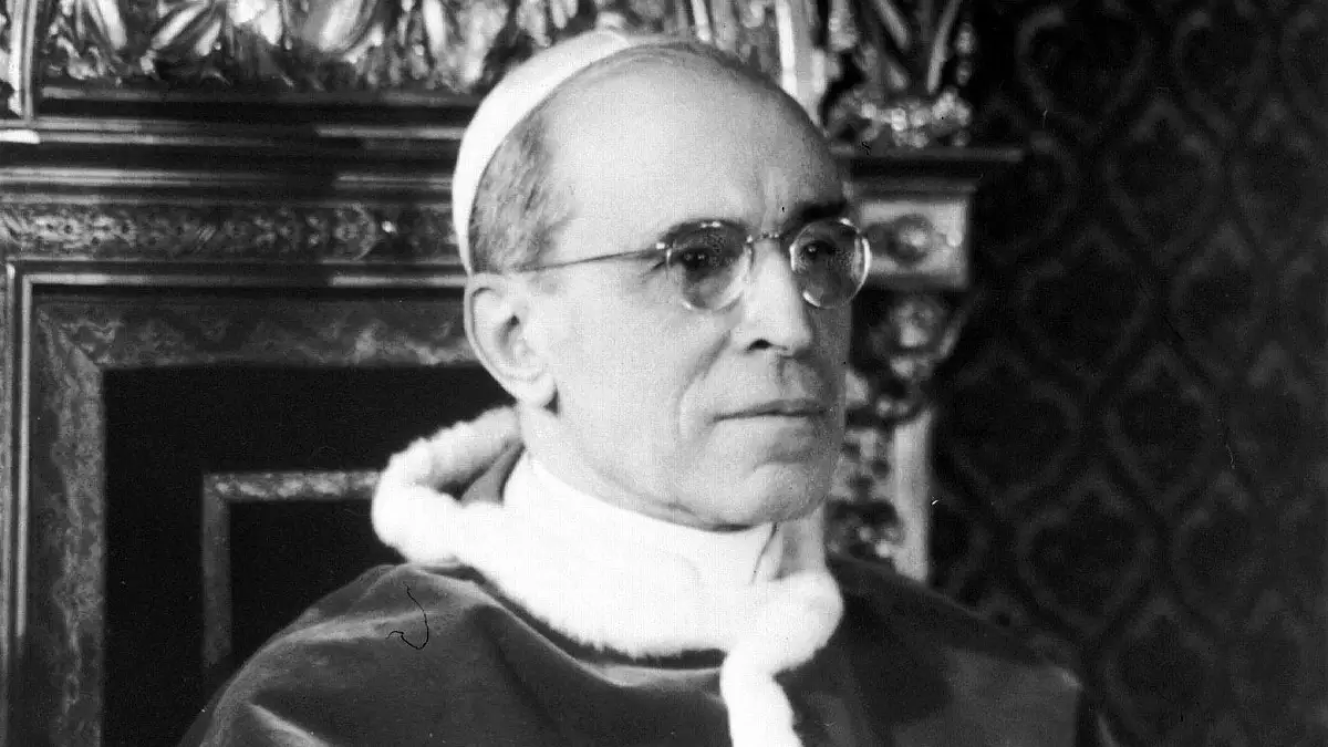 Papst Pius XII. war vom 2. März 1939 bis zu seinem Tod am 9. Oktober 1958 Oberhaupt der römisch-katholischen Kirche. Viele Juden wandten sich in Zeiten der Shoah mit Bittschriften an ihn.