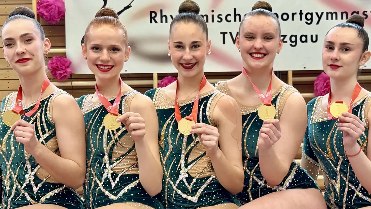 Goldmedaillengewinnerinnen der Altersklasse 12-15 von links nach rechts :Marlene Herrmann, Laura Galli, Emilia Mauthe, Johanna Herrmann und Nicolina Svrzikapa