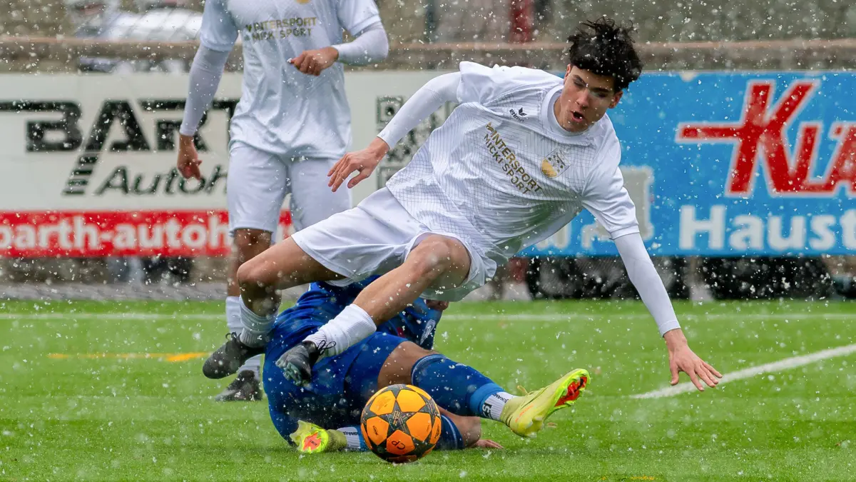 TuS-Spieler Linus Hellstern wechselt zur SG Empfingen.