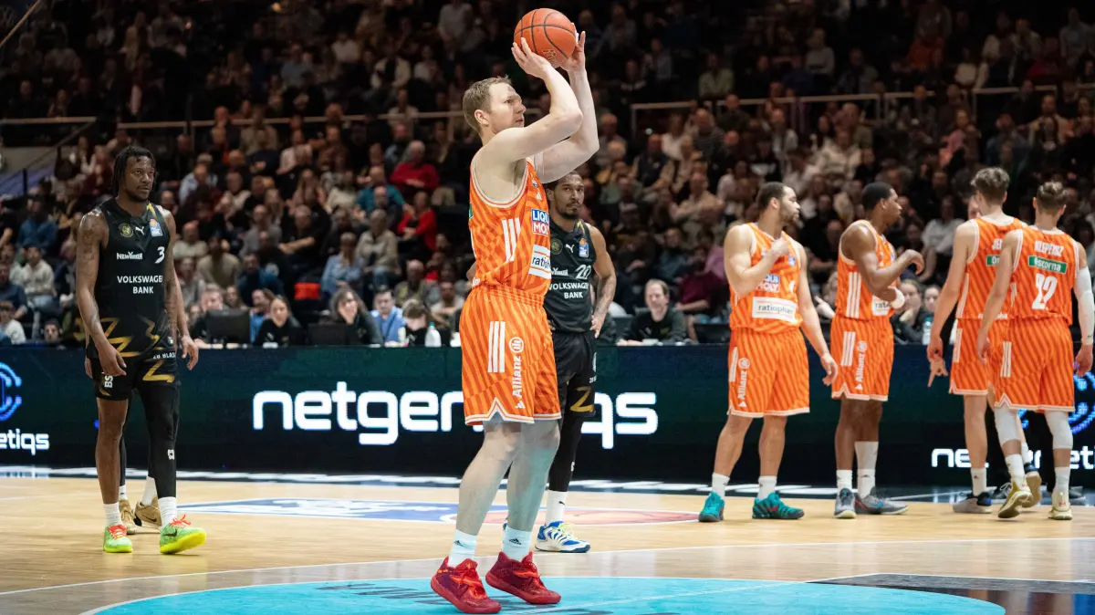 GER, Basketball Loewen Braunschweig gegen ratiopharm Ulm, Basketball, easyCredit BBL, Woche 28, Spielzeit 2025/26, 04.04.2026: Christian Sengfelder (Nr. 43 ratiopharm Ulm)
GER, Basketball Loewen Braunschweig gegen ratiopharm Ulm, Basketball, easyCredit BBL, Woche 28, Spielzeit 2025/26, 04.04.2026
Foto: Eibner/Daniel REINELT