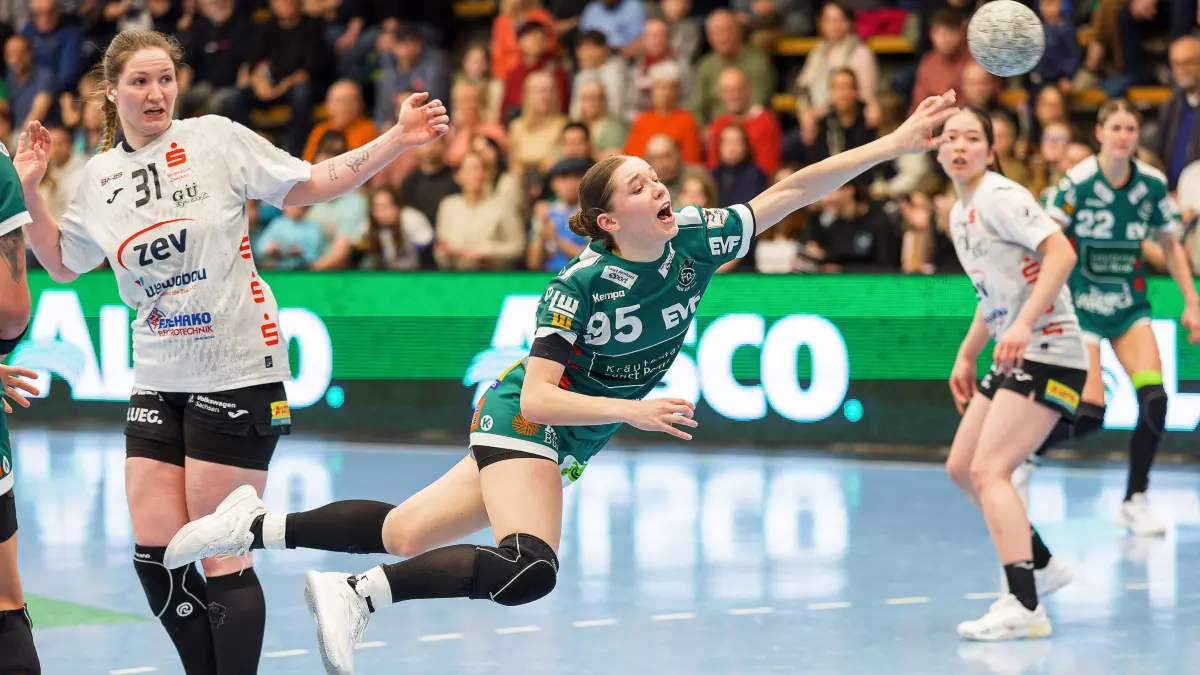 Handball Bundesliga Frauen: Handball Bundesliga Frauen; Frisch Auf Göppingen - BSV Sachsen Zwickau;
Lara Däuble (Frisch Auf Göppingen, #95) war mit 9 Toren die treffsicherste Frisch Auf Spielerin;
04.04.2026; EWS-Arena; Göppingen.
Foto: Thomas Madel