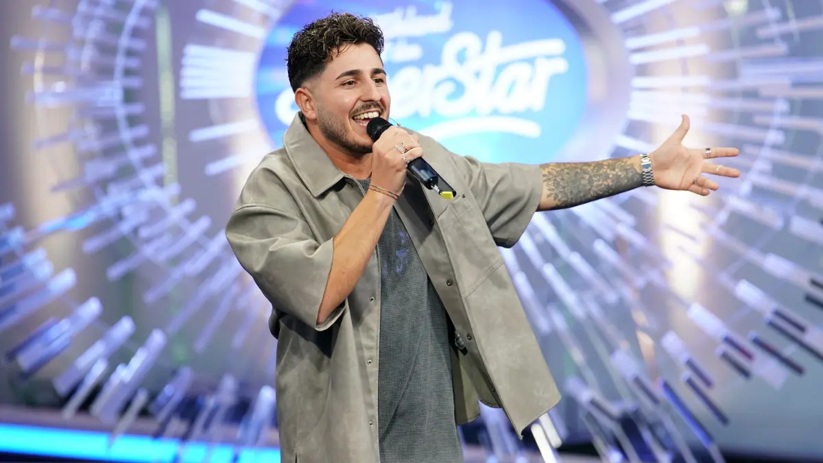 Dario präsentiert zwei Songs.