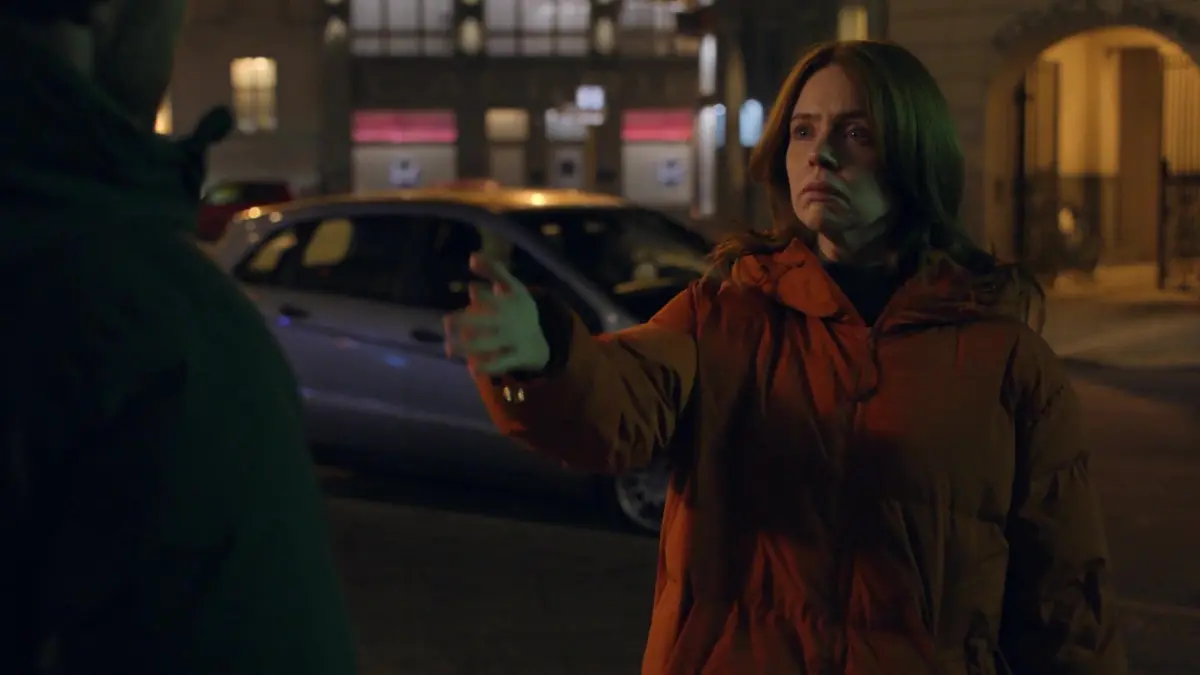 Toni (Olivia Marei) verbannt Erik (Patrick Heinrich) endgültig aus ihrem Leben und schmeißt ihm den Ehering vor die Füße