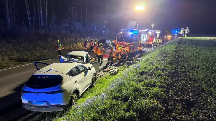 Frontalzusammenstoß auf der B290 mit zwei Schwerverletzten