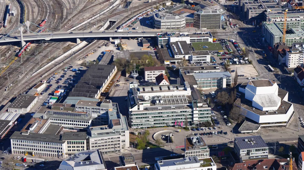 Theaterviertel Ulm: Theater, Posthöfe, Ludwig-Erhard-Brücke