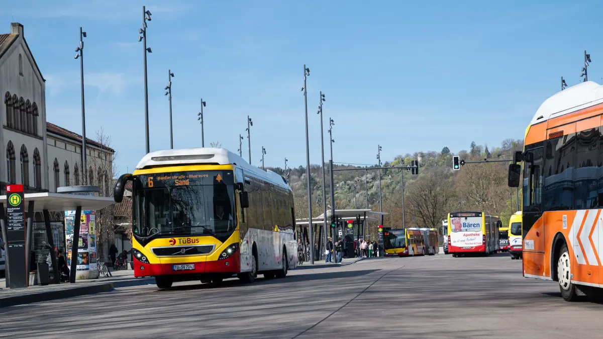 Tübus, Stadtwerke Tübingen, Bus, Öffentlicher Nahverkehr, Haltestelle, Europaplatz, ZOB, Hauptbahnhof, Schienenersatzverkehr (SEV)