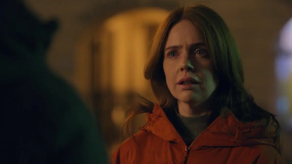 Toni (Olivia Marei) kommen Eriks (Patrick Heinrich) Beteuerungen wie purer Hohn vor. Sie verbannt ihn endgültig aus ihrem Leben.