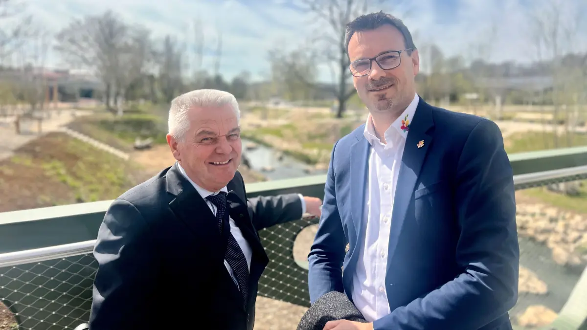 Ellwangen Oberbürgermeister Michael Dambacher stellt das Konzept der Gartenschau 2026 vor.