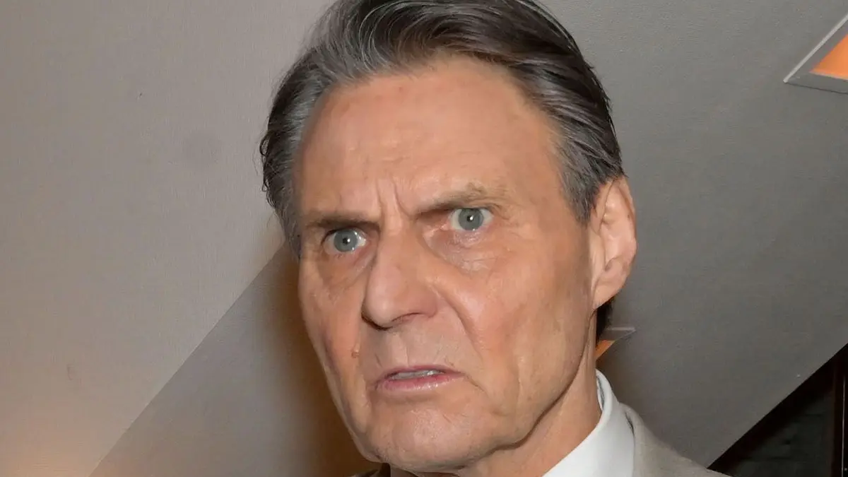 GZSZ-Urgestein Jo Gerner (Wolfgang Bahro) gerät plötzlich in Lebensgefahr.