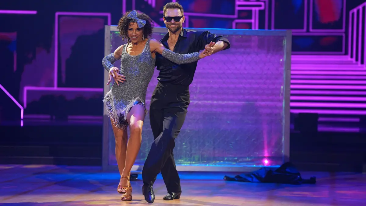 In der fünften Entscheidungsshow von „Let’s Dance“ zeigen die Paare neue Tänze.