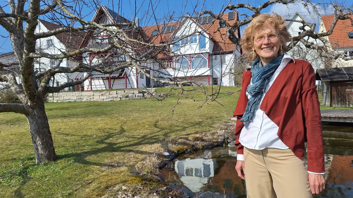 Das Haus in Dottingen ist verkauft, der große Garten bald nur noch eine Erinnerung. Helga Hock (70) freut sich auf den neuen Lebensabschnitt in Tübingen.