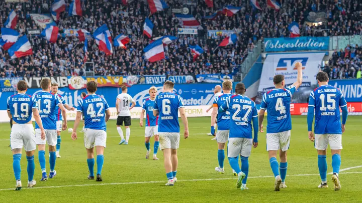 Wie haben Sie die Leistung gegen Hansa Rostock gesehen?