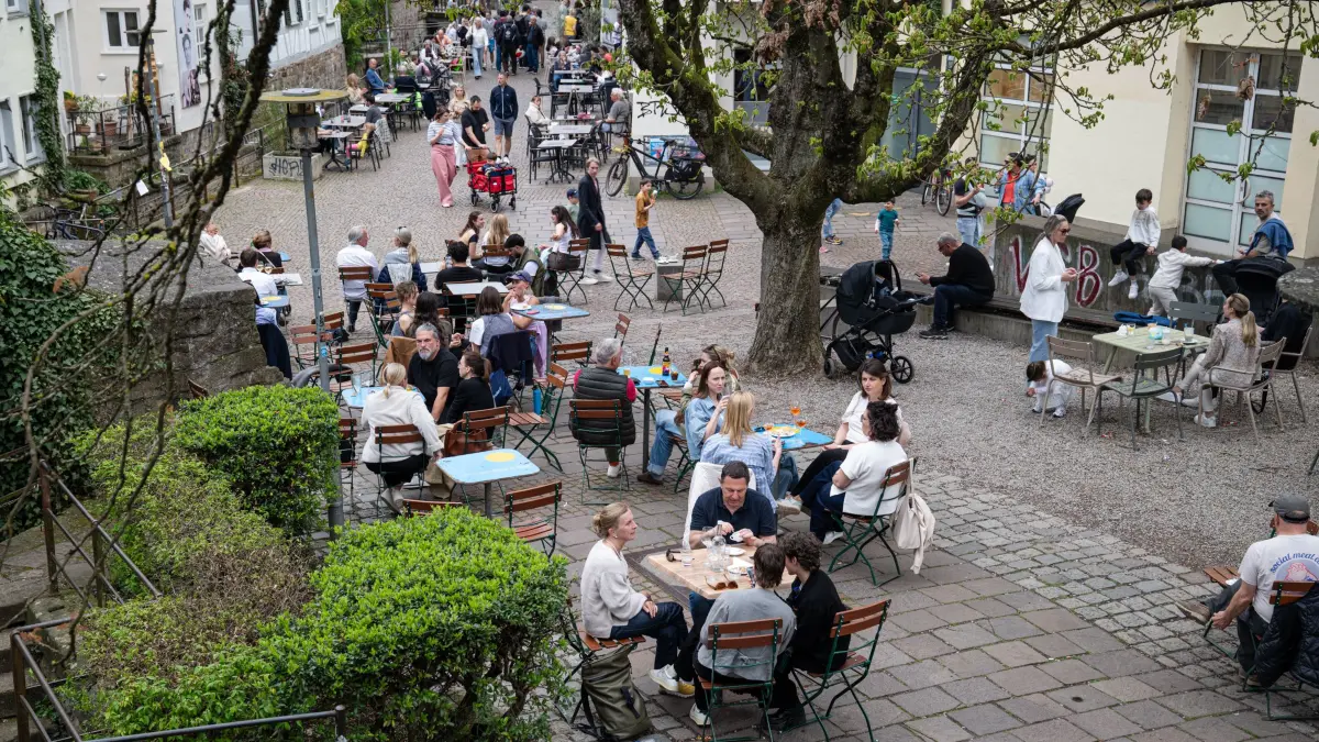 Espresso trinken am Affenfelsen