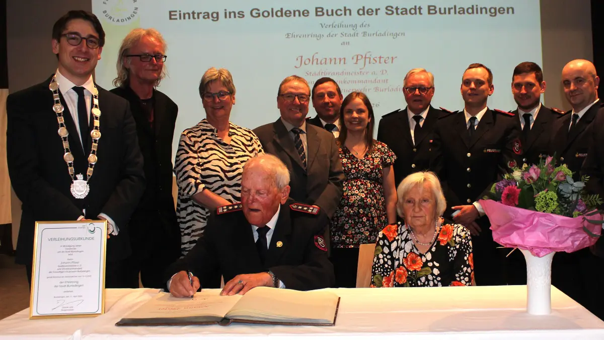 Ehrenring Stadt Burladingen für Johann Pfister Feuerwehr