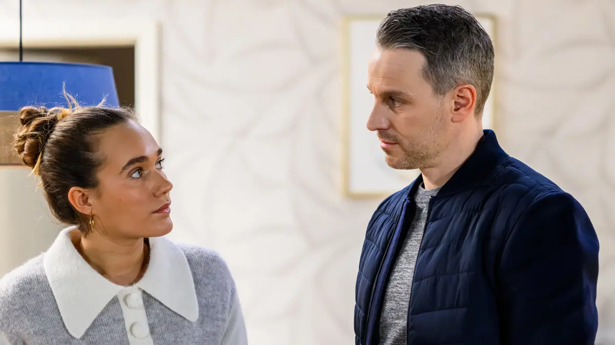 AWZ Folge 4928 bei RTL+: Obwohl sie lügt - Kilian hilft Joana im Prozess | swp.de