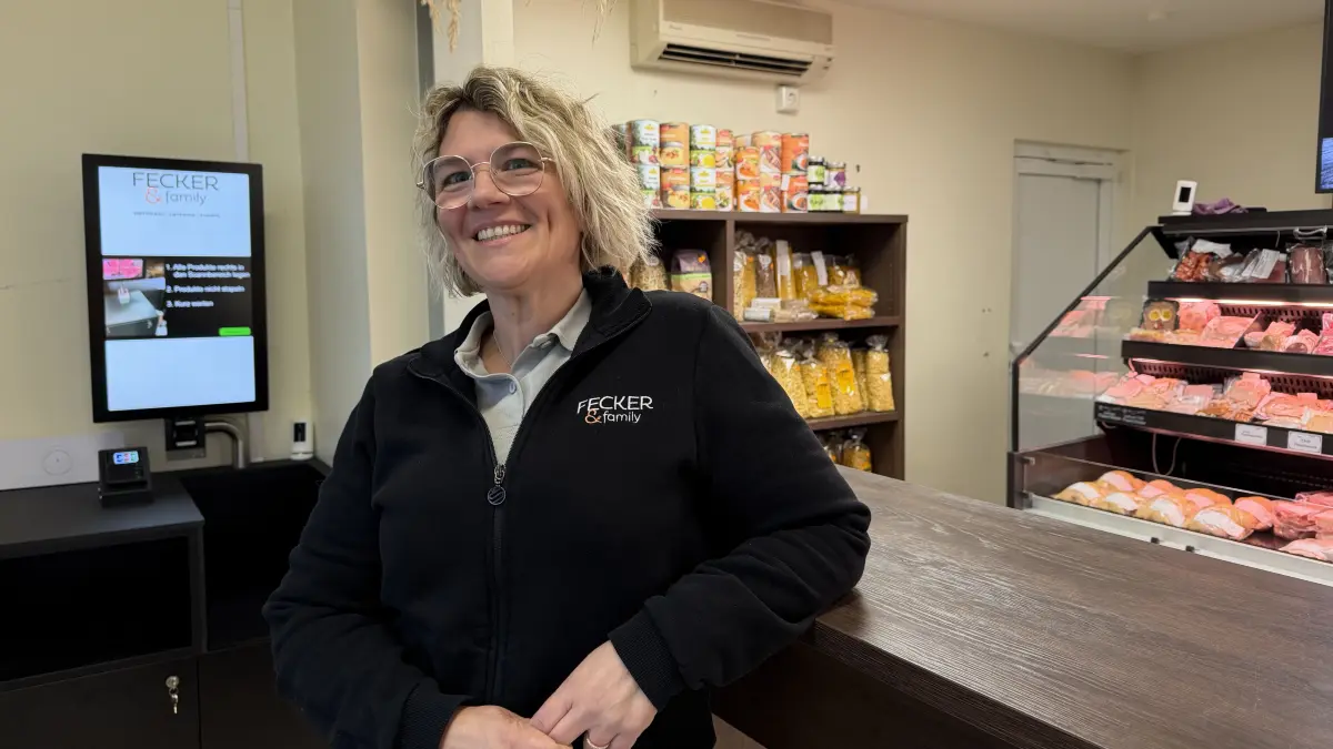 Sabrina Fecker startet mit dem Hofladen des gleichnamigen Fecker-Hofs bei Bisingen ins KI-Zeitalter.