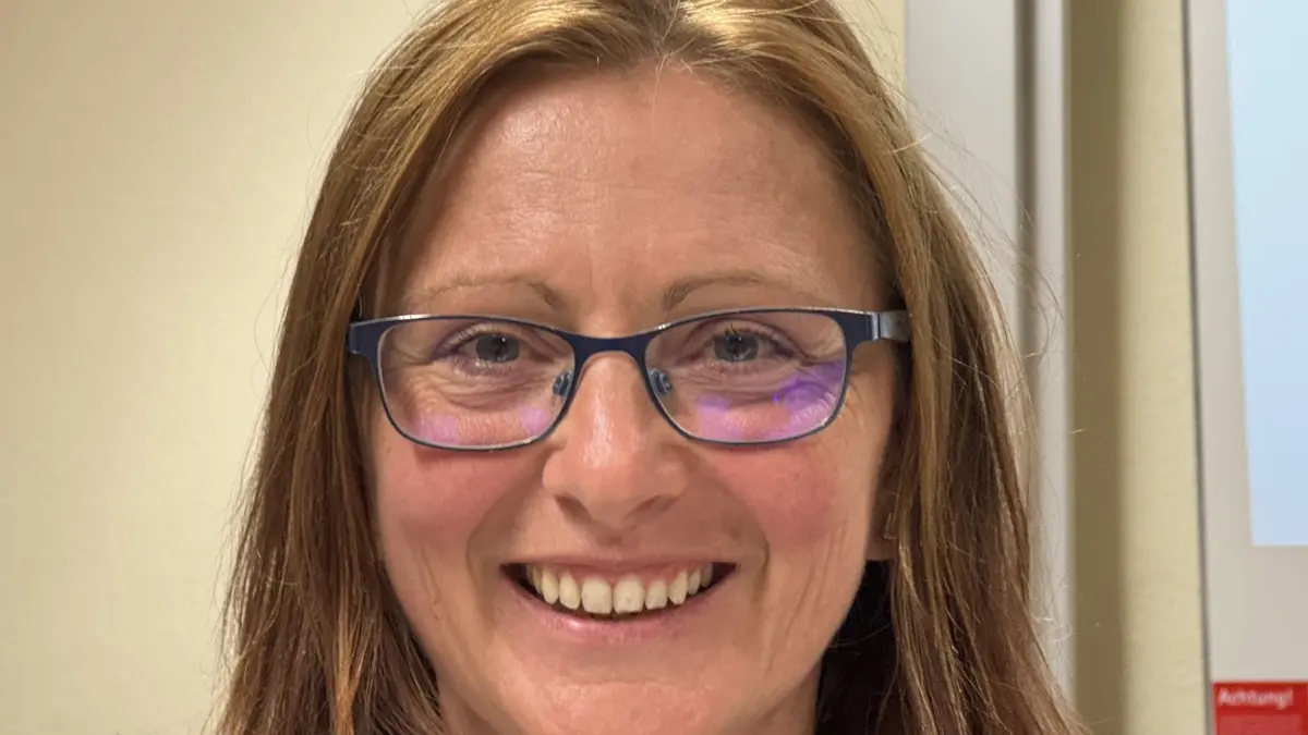 Carmen Schoy und der Ortschaftsrat Thanheim laden ein zum ersten Generationen-Café in der Vereinshalle Thanheim.