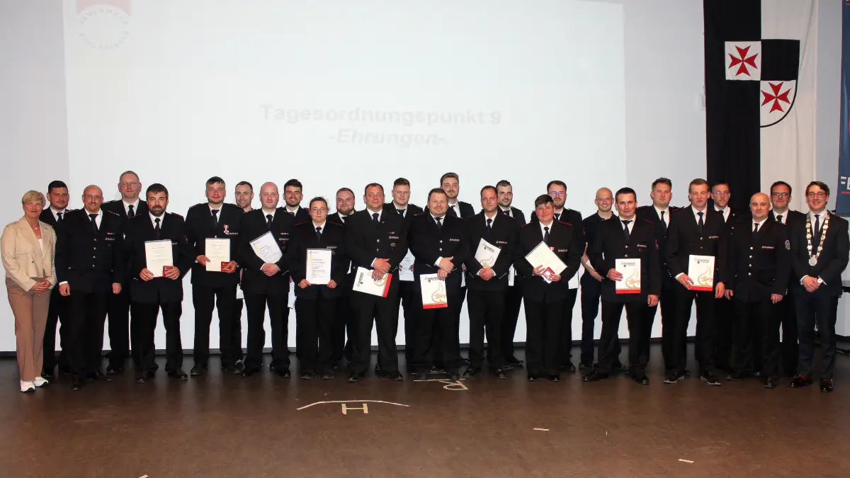 Feuerwehr Gesamtwehr Burladingen Ehrungen und Beförderungen