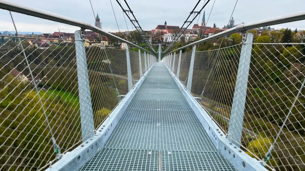 Die Neckarlinie verbindet das Berner Feld – wo der ThyssenKrupp-Elevator-Testturm steht – mit der Rottweiler Innenstadt.