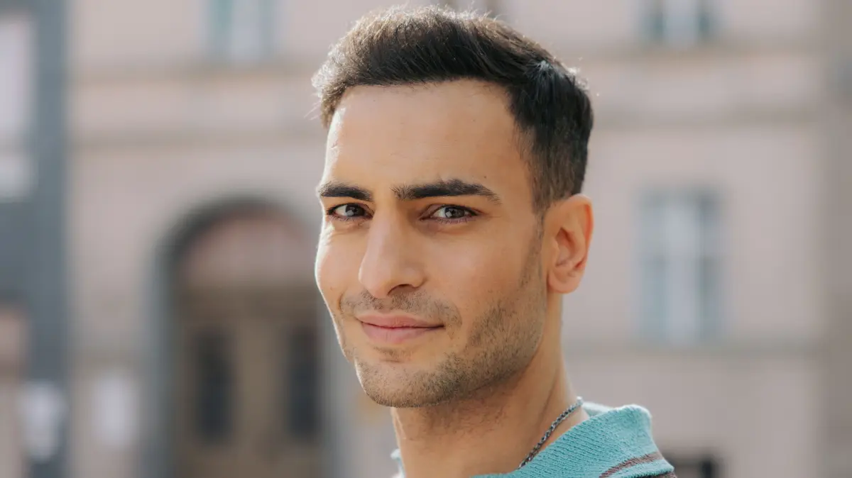 Nihat (Timur Ülker) war monatelang nicht gut auf Julian zu sprechen.