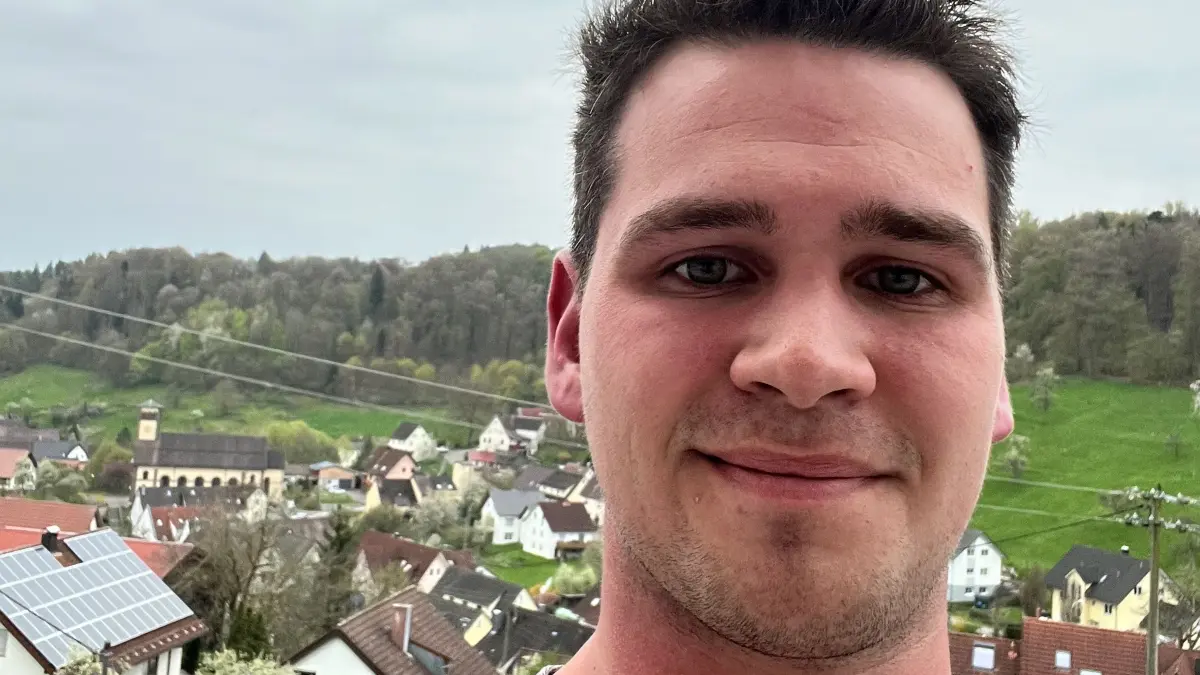 Sagt Ja zum Dorf: Der gelernte Schreiner Tom Lorenz Asprion engagiert sich künftig nicht nur bei der Feuerwehr und im Musikverein, sondern auch politisch für seinen Heimatort Rexingen.